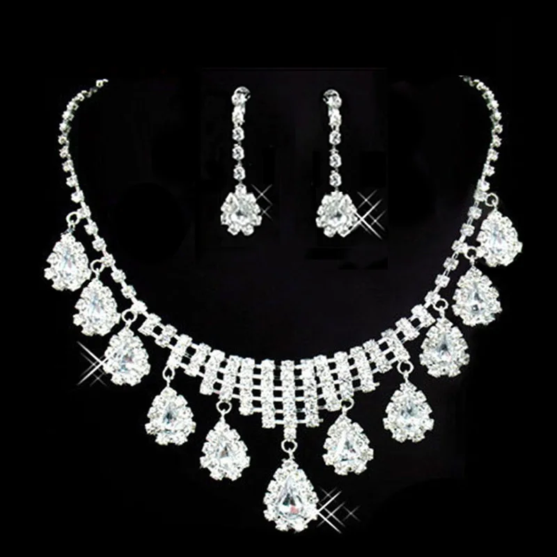Women Party Wedding Crystal Rhinestone Waterdrop Pendant Necklace Earrings Jewelry Set New
Women Party Wedding Crystal Rhinestone Waterdrop Pendant Necklace Earrings Jewelry Set New