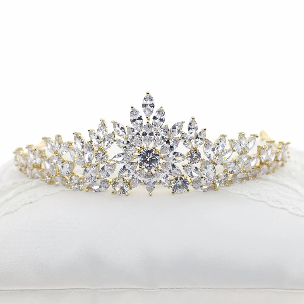 Wedding Hair Accessories Vintage Bridal Jewelry Cubic Zirconia Cute Romantic Plant Flower Tiaras Pageant Princess Crown
Wedding Hair Accessories Vintage Bridal Jewelry Cubic Zirconia Cute Romantic Plant Flower Tiaras Pageant Princess Crown