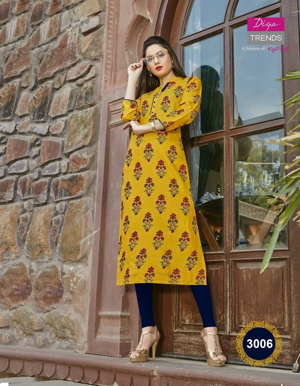 Indian Traditional Kurti 3 Quarter Sleeve Cotton Kurta Bollywood Designer Tunic Flower Printed Top Women Dress Daily Party Wear
Indian Traditional Kurti 3 Quarter Sleeve Cotton Kurta Bollywood Designer Tunic Flower Printed Top Women Dress Daily Party Wear
