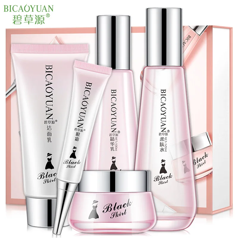BICAOYUAN Black Skirt Firming Gift Set Skin Care Nourishing Moisturizing Anti-wrinkle Cleanser, Toner, Lotion, Eye Cream, Cream
BICAOYUAN Black Skirt Firming Gift Set Skin Care Nourishing Moisturizing Anti-wrinkle Cleanser, Toner, Lotion, Eye Cream, Cream
