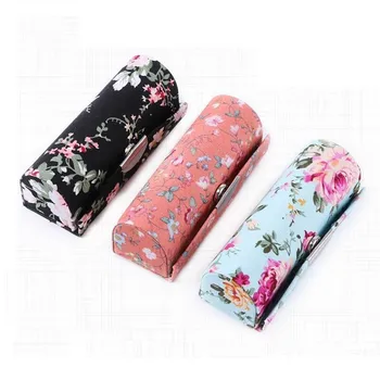 300pcs/lot NEW Hot many Style Lipstick Case Retro Embroidered Fashion Holder Flower Design With Mirror Jewelry Packaging Box
300pcs/lot NEW Hot many Style Lipstick Case Retro Embroidered Fashion Holder Flower Design With Mirror Jewelry Packaging Box