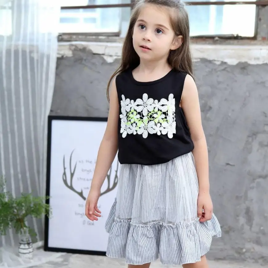 Girls clothing set new child clothes sets teenager baby kids striped black t shirt+striped tutu mesh skirt for age 2-8 years old
Girls clothing set new child clothes sets teenager baby kids striped black t shirt+striped tutu mesh skirt for age 2-8 years old