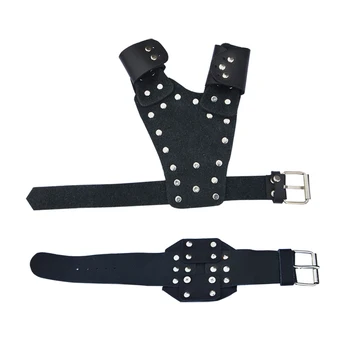 1set Archery Hand Guard Adjustable Wrist Support Guard Protective Gear Leather Bow For Outdoor Hunting Shooting Accessories
1set Archery Hand Guard Adjustable Wrist Support Guard Protective Gear Leather Bow For Outdoor Hunting Shooting Accessories