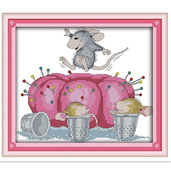 Naughty Mouse 11CT Printed On Canvas Cross stitch kit Needlework Chinese Counted Cross Stitch Pattern DMC Cross Stitch Fabric
Naughty Mouse 11CT Printed On Canvas Cross stitch kit Needlework Chinese Counted Cross Stitch Pattern DMC Cross Stitch Fabric