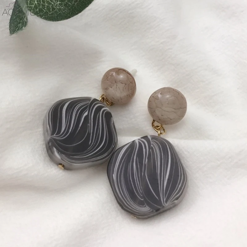 AOMU New Design Resin Geometric Irregular Pattern Dangle Earrings for Women Girl Simple Fashion Party Jewelry 
AOMU New Design Resin Geometric Irregular Pattern Dangle Earrings for Women Girl Simple Fashion Party Jewelry