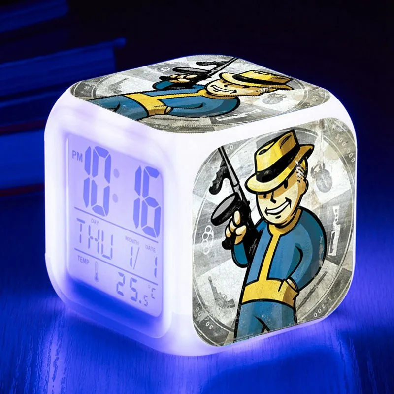 Christmas Alarm Clock Fallout 4 horloge digitale reloj despertador de cabeceira LED Digital Clock reveil projection heure Watch
Christmas Alarm Clock Fallout 4 horloge digitale reloj despertador de cabeceira LED Digital Clock reveil projection heure Watch
