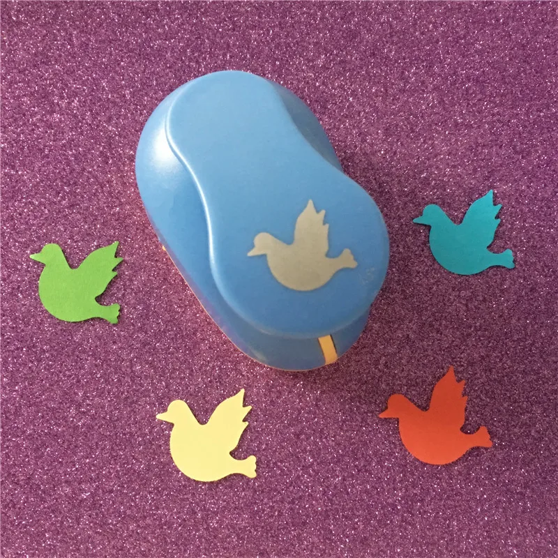Free Shipping 1.5 inch Pigeon EVA foam craft puncher paper punches for greeting card handmade scrapbook bird of peace hole punch
Free Shipping 1.5 inch Pigeon EVA foam craft puncher paper punches for greeting card handmade scrapbook bird of peace hole punch