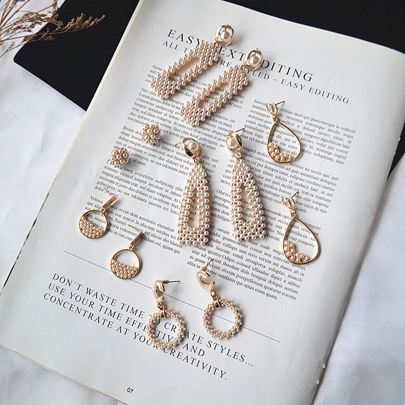 AOMU 2019 New Trendy Design Gold Metal Geometry Round Square Pearl Dangle Drop Earrings Jewelry for Women Girl Party Gift Bijoux
AOMU 2019 New Trendy Design Gold Metal Geometry Round Square Pearl Dangle Drop Earrings Jewelry for Women Girl Party Gift Bijoux