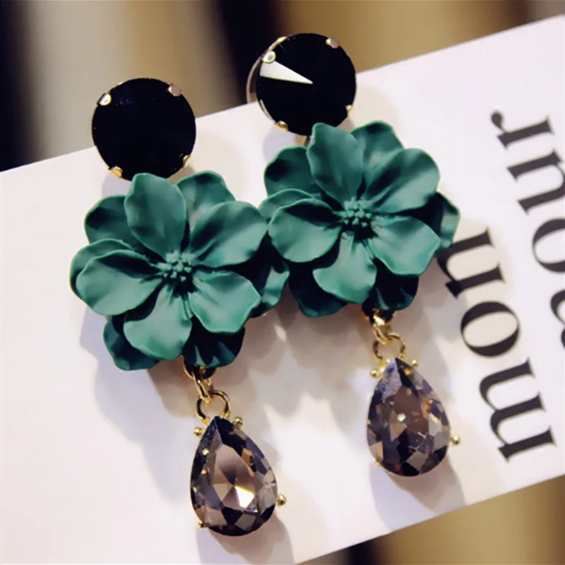LUBOV Fashion Vintage Bohemia Natural Stone Black Crystal Big Earring For Women Jewelry Green Flower Dangle Drop Earrings
LUBOV Fashion Vintage Bohemia Natural Stone Black Crystal Big Earring For Women Jewelry Green Flower Dangle Drop Earrings