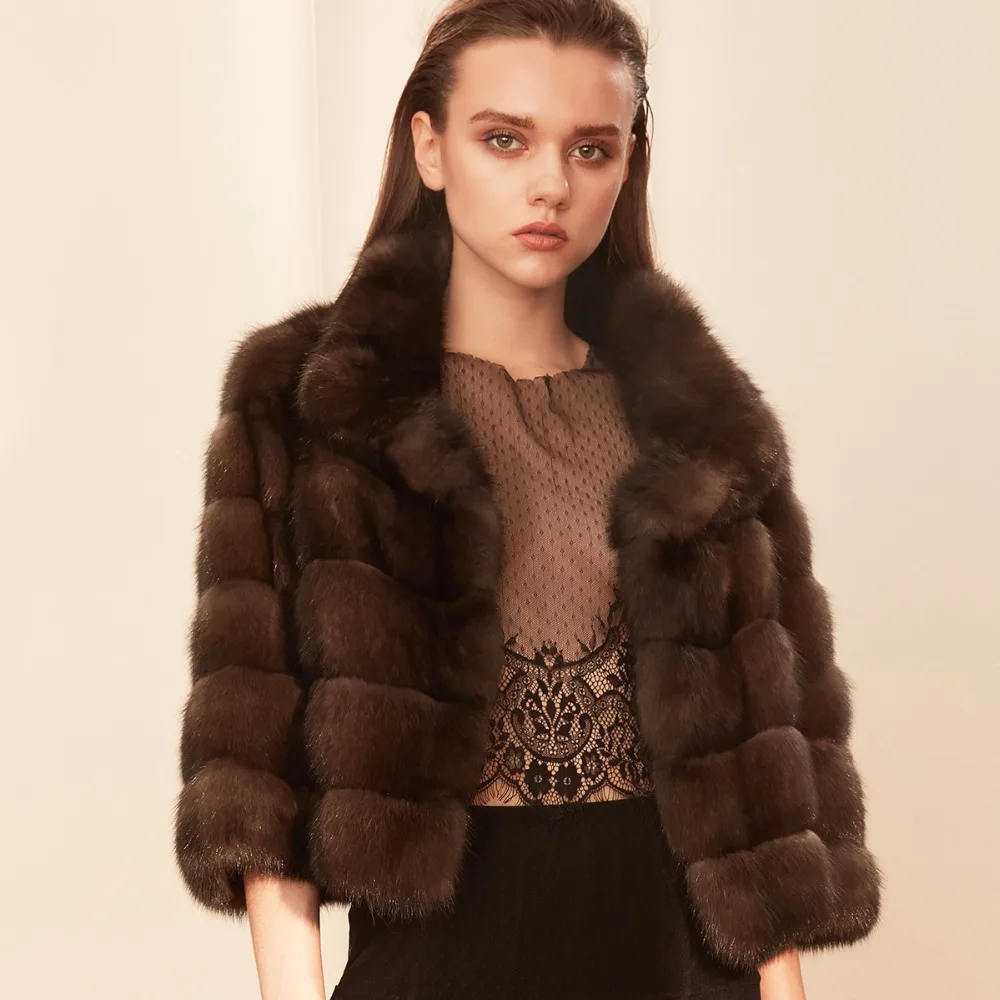 Luxury fur coat women Russia sable high end top quality marten natural mink fur jacket elegant short design New Phoenix 0818K
Luxury fur coat women Russia sable high end top quality marten natural mink fur jacket elegant short design New Phoenix 0818K