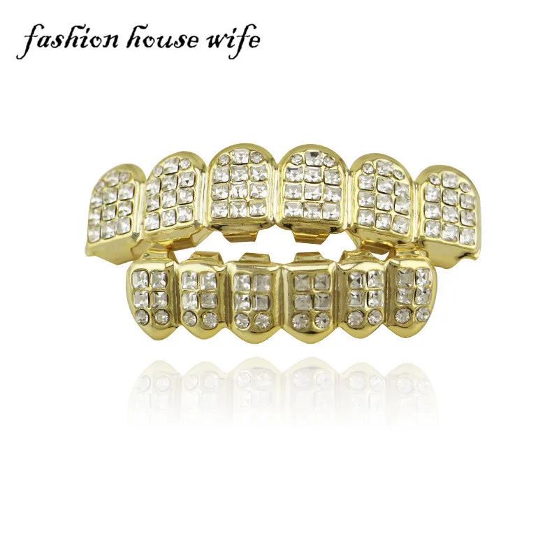Fashion House Wife New Rhinestone Iced Out Gold Teeth Grillz Top & Bottom Grills Set Halloween Teeth Caps Cosplay Jewelry NL0052
Fashion House Wife New Rhinestone Iced Out Gold Teeth Grillz Top & Bottom Grills Set Halloween Teeth Caps Cosplay Jewelry NL0052
