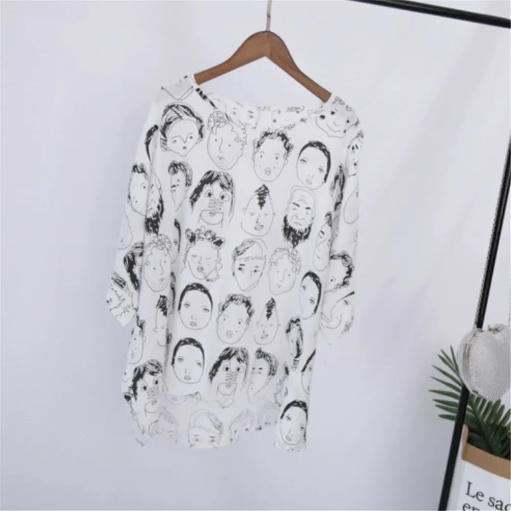 Fashion Character Printed T-shirt Women Graffiti Streetwear O-NeckCotton Loose Tops Graffiti Oversized T Shirt Harajuku 2019 For
Fashion Character Printed T-shirt Women Graffiti Streetwear O-NeckCotton Loose Tops Graffiti Oversized T Shirt Harajuku 2019 For