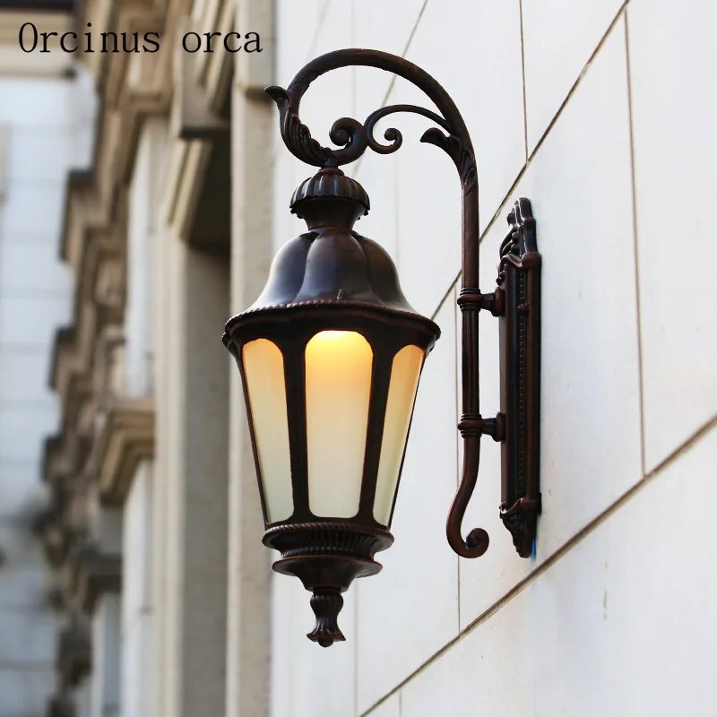 

Креативный античный Уличный настенный светильник в Европейском стиле, для двора, гостиной, балкона, коридора, современный простой светодиодный водонепроницаемый настенный светильник