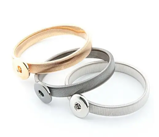 high quality gold silver black snap button bracelet bangles for women fit 18mm snap button charm Interchangeable DIY jewelry
high quality gold silver black snap button bracelet bangles for women fit 18mm snap button charm Interchangeable DIY jewelry
