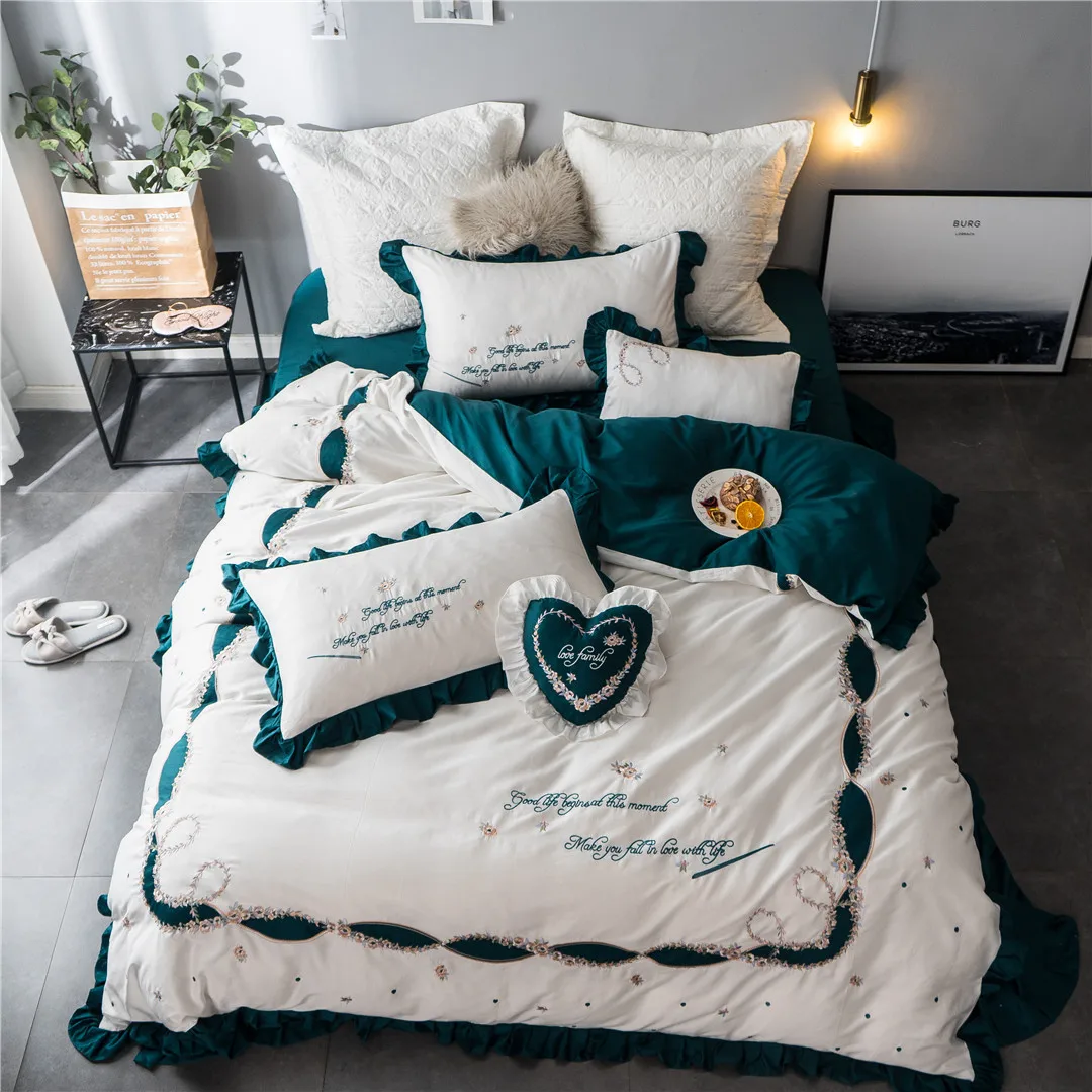 60s Egyptian long-staple cotton lace comfortable queen bed set RUIYEE embroidered wooden ear king duvet cover sheets pillowcase
60s Egyptian long-staple cotton lace comfortable queen bed set RUIYEE embroidered wooden ear king duvet cover sheets pillowcase