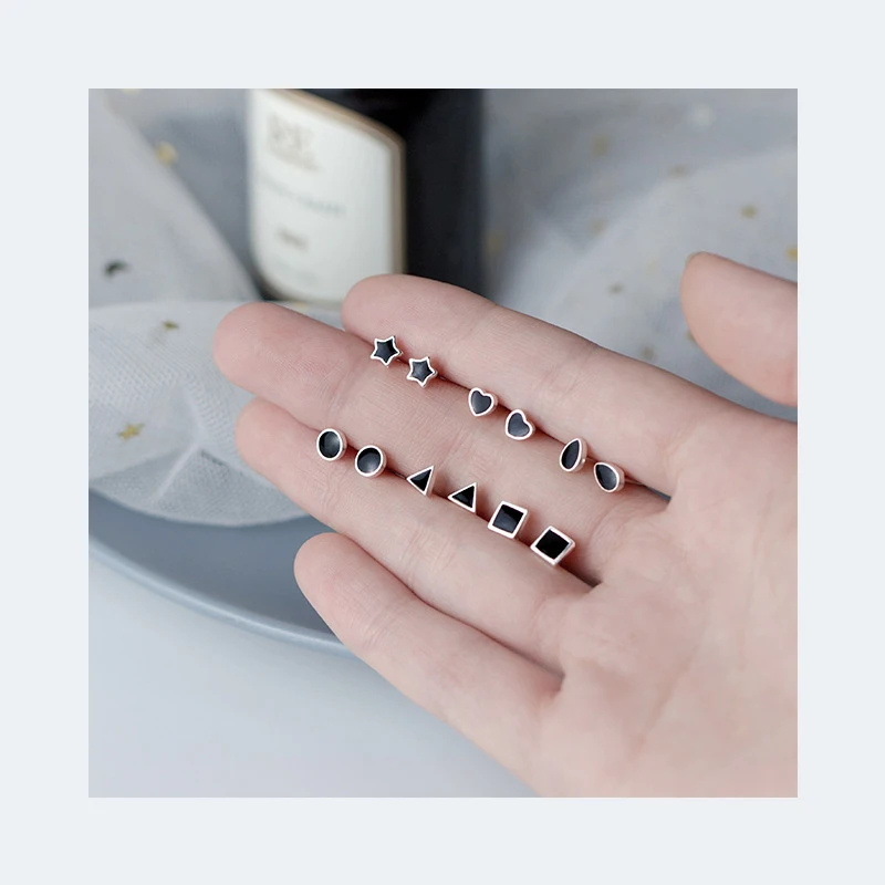 Colusiwei Geometric Heart Star Water drop Circle Triangle Square Stud Earrings Fashion Ear For Women Silver Female Jewelry
Colusiwei Geometric Heart Star Water drop Circle Triangle Square Stud Earrings Fashion Ear For Women Silver Female Jewelry