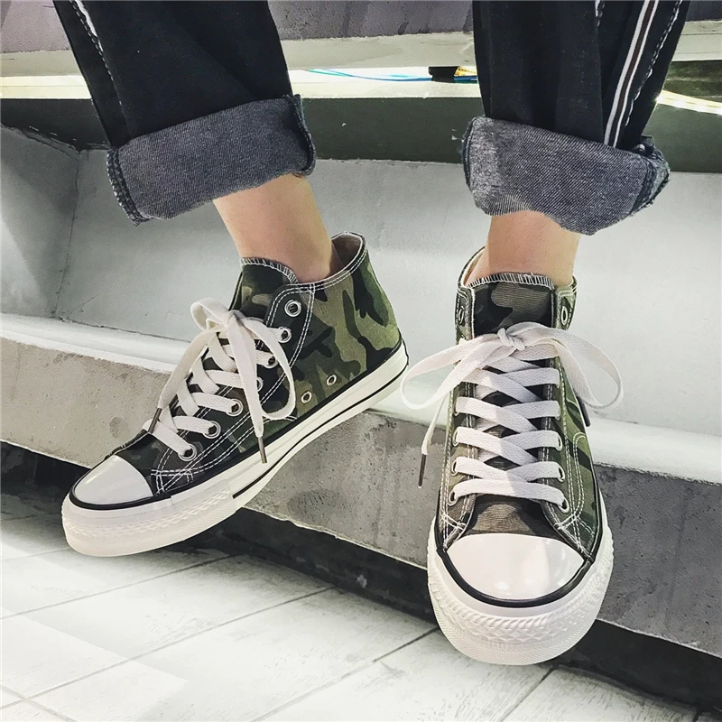 2019 new spring men's shoes Korean version of the trend of high-top canvas shoes men's camouflage versatile shoes Harajuku style
2019 new spring men's shoes Korean version of the trend of high-top canvas shoes men's camouflage versatile shoes Harajuku style