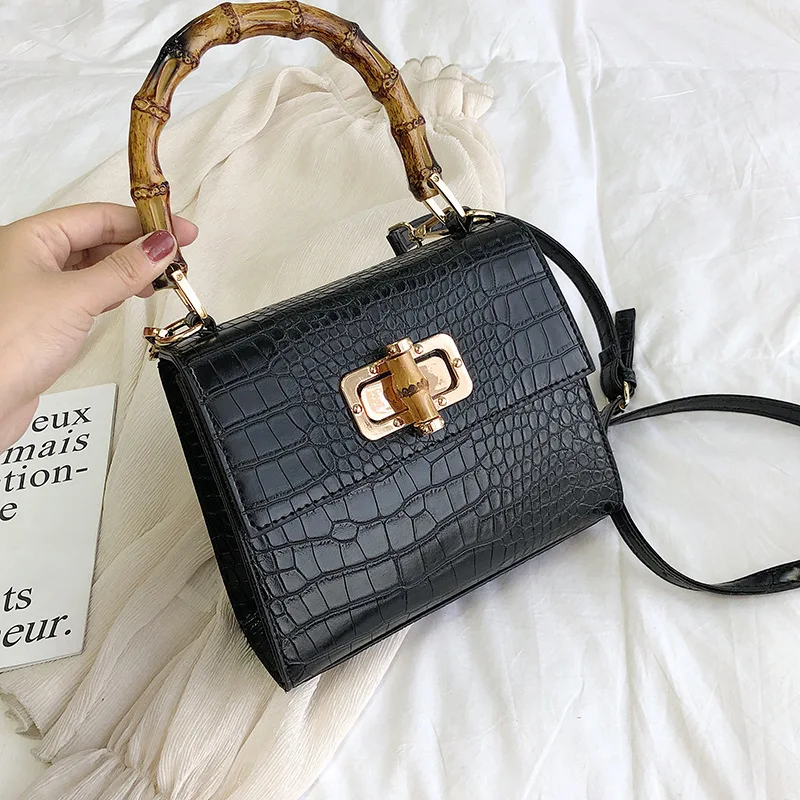 Female Crossbody Tote Bags Women 2019 Quality Leather Luxury Handbags Designer Sac Main Ladies Alligator Shoulder Messenger Bag
Female Crossbody Tote Bags Women 2019 Quality Leather Luxury Handbags Designer Sac Main Ladies Alligator Shoulder Messenger Bag