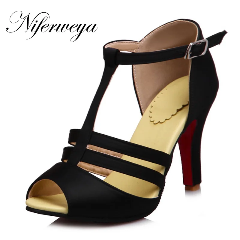 Fashion summer women shoes sexy Peep Toe thin heel high heels big size 28-52 Buckle Strap gladiator sandals zapatillas mujer 997 
Fashion summer women shoes sexy Peep Toe thin heel high heels big size 28-52 Buckle Strap gladiator sandals zapatillas mujer 997