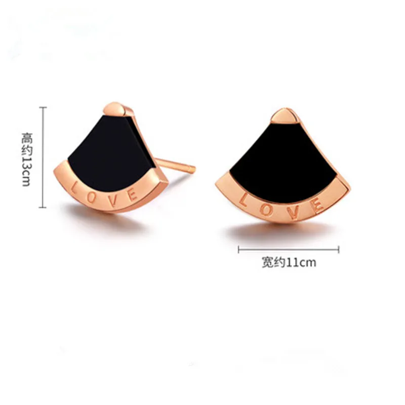 VOJEFEN 18K Rose Gold LOVE Stud Earrings, Vintage Black Agate Scalloped Earrings K Gold Scalloped Earrings FOR Women 2019
VOJEFEN 18K Rose Gold LOVE Stud Earrings, Vintage Black Agate Scalloped Earrings K Gold Scalloped Earrings FOR Women 2019