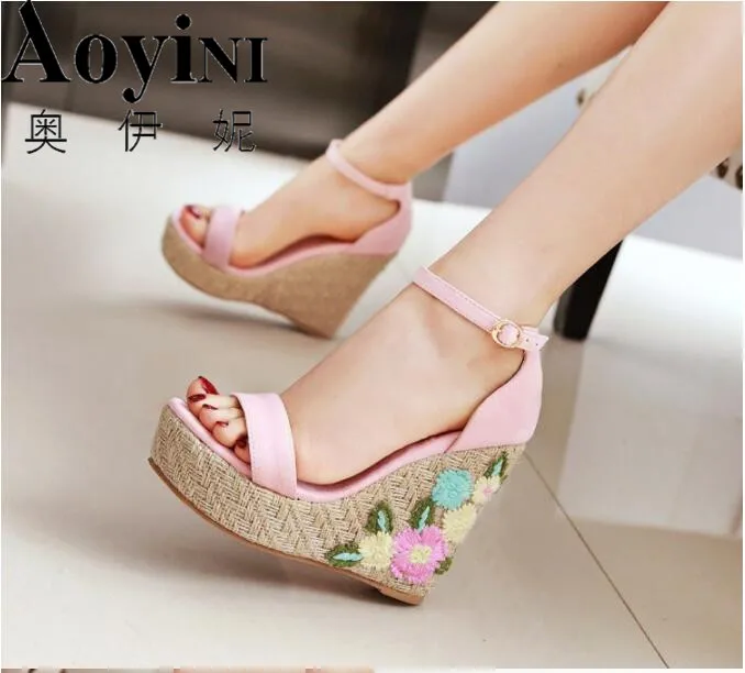 2018 Plus Size Women Sandals Platform Women Shoes Wedges Sandals Open Toe Summer platform Flowers Sandals
2018 Plus Size Women Sandals Platform Women Shoes Wedges Sandals Open Toe Summer platform Flowers Sandals