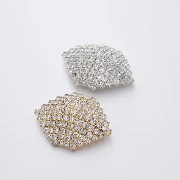 DIY 32*24mm Crystal Glass Rhinestone Buttons Applique Sew on Gold Sliver Plating Base Garment Accessory Clothing Bags HK-187
DIY 32*24mm Crystal Glass Rhinestone Buttons Applique Sew on Gold Sliver Plating Base Garment Accessory Clothing Bags HK-187