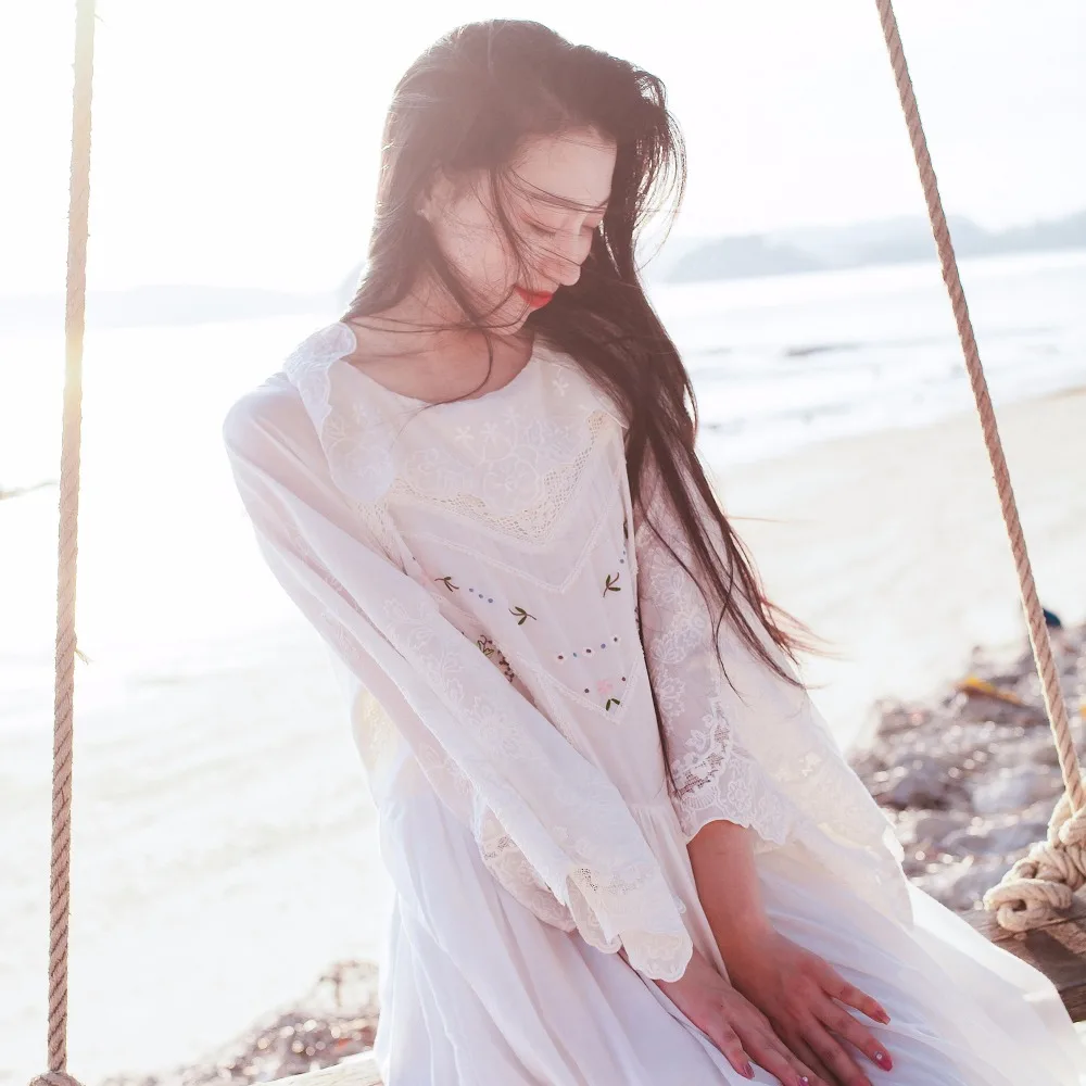 LYNETTE'S CHINOISERIE Spring Summer Original Design Women Royal Vintage Lace Embroidery Loose Cotton Dresses
LYNETTE'S CHINOISERIE Spring Summer Original Design Women Royal Vintage Lace Embroidery Loose Cotton Dresses