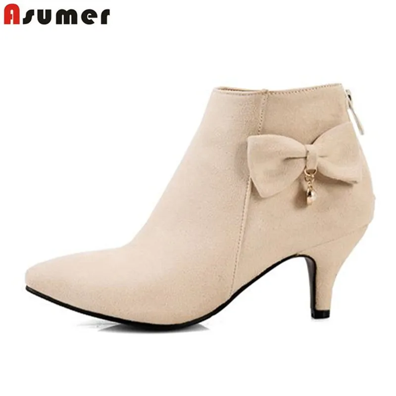 Autumn sexy ladies fashion sweet decorations bowtie ankle boots low heels botines appointment pointed toe women boots
Autumn sexy ladies fashion sweet decorations bowtie ankle boots low heels botines appointment pointed toe women boots
