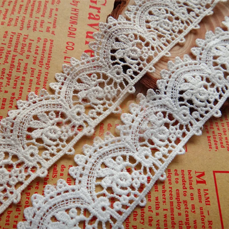 15yards White Embroidered Lace Edge Trim Ribbon Applique DIY Sewing Craft Crochet Water Soluble Fabric Edging Trimmings
15yards White Embroidered Lace Edge Trim Ribbon Applique DIY Sewing Craft Crochet Water Soluble Fabric Edging Trimmings
