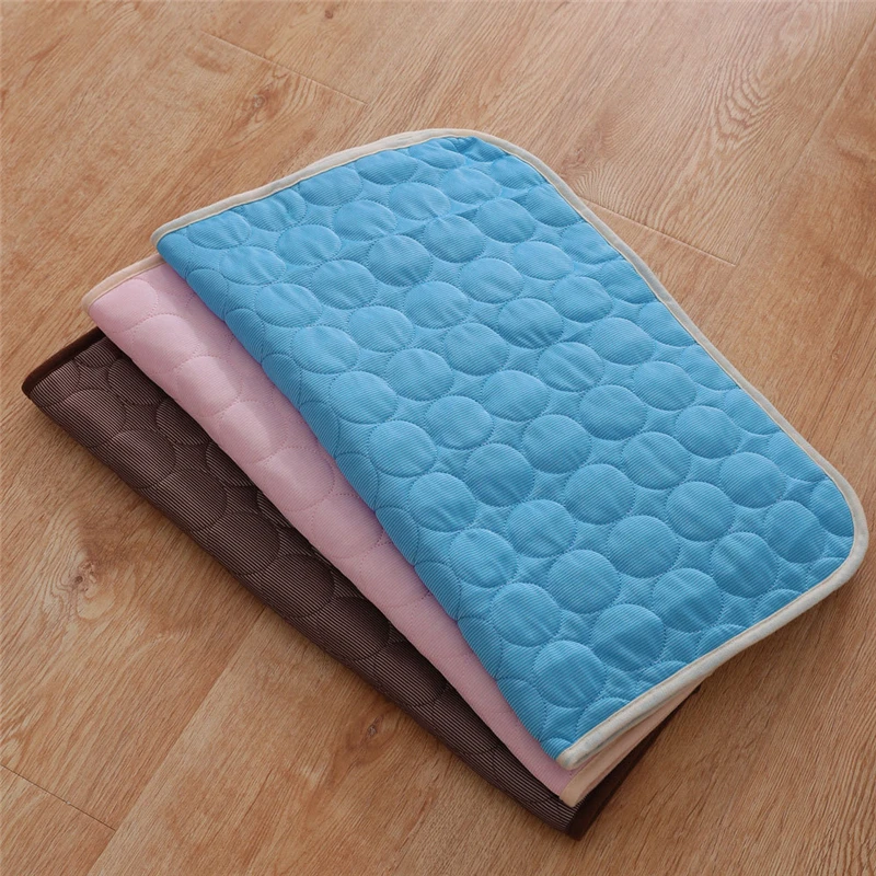 2019 Pet Pad Summer Cooling Mat Dog Beds Mats Blue Pet Ice Pad Cool Cold Silk Moisture-Proof Cooler Mattress Cushion Puppy Sleep
2019 Pet Pad Summer Cooling Mat Dog Beds Mats Blue Pet Ice Pad Cool Cold Silk Moisture-Proof Cooler Mattress Cushion Puppy Sleep