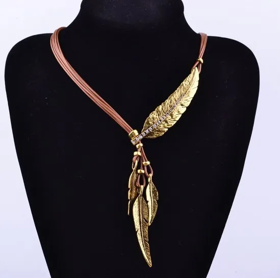 Hot Selling Bohemian Style Jewelry Ethnic Feather Choker Necklace Multilayer Leather Vintage Summer BOHO Accessories For Women
Hot Selling Bohemian Style Jewelry Ethnic Feather Choker Necklace Multilayer Leather Vintage Summer BOHO Accessories For Women