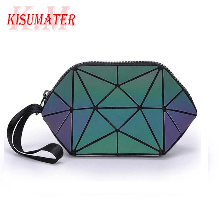 KISUMATER New Geometric Zipper Bag Women Luminous bag Ladies Organizer Folding Travel Make Up Handbag
KISUMATER New Geometric Zipper Bag Women Luminous bag Ladies Organizer Folding Travel Make Up Handbag