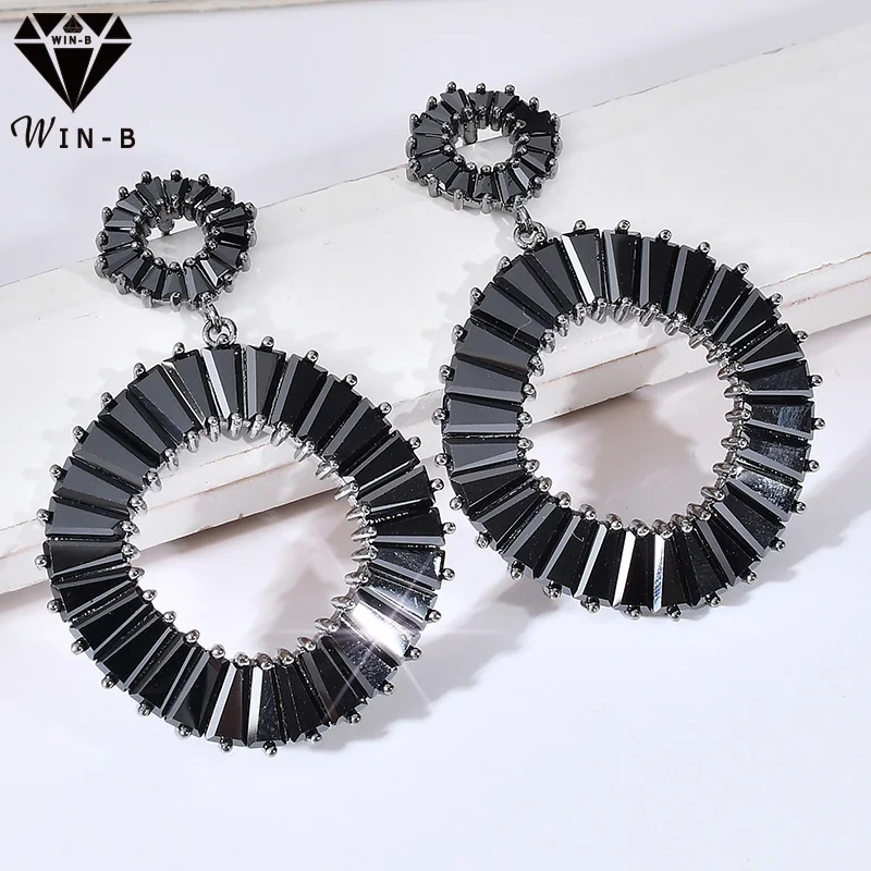 WIN-B Noble Circle Drop Earring AAA Zircon Round Retro temperament Ear Drop Pendant Geometric Dangle Earring Office Accessories
WIN-B Noble Circle Drop Earring AAA Zircon Round Retro temperament Ear Drop Pendant Geometric Dangle Earring Office Accessories