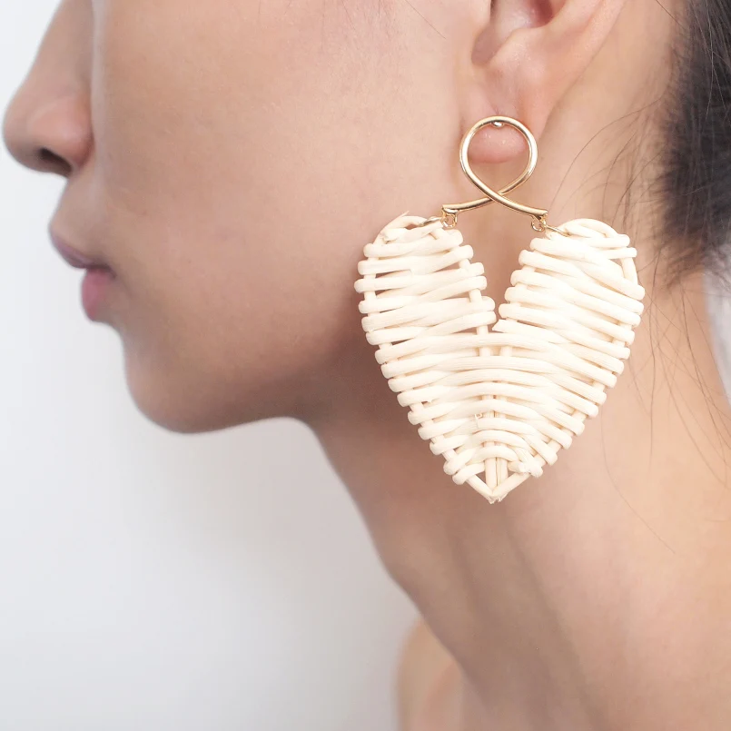Handmade Straw Weave Big Earrings For Women Bohemia Charm Heart Shape Stud earrings Female Beach Jewelry UKEN
Handmade Straw Weave Big Earrings For Women Bohemia Charm Heart Shape Stud earrings Female Beach Jewelry UKEN