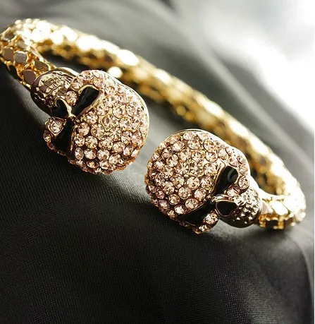 B1013 top fashion crystal gold and black skull bracelet skull bangle free shipping
B1013 top fashion crystal gold and black skull bracelet skull bangle free shipping