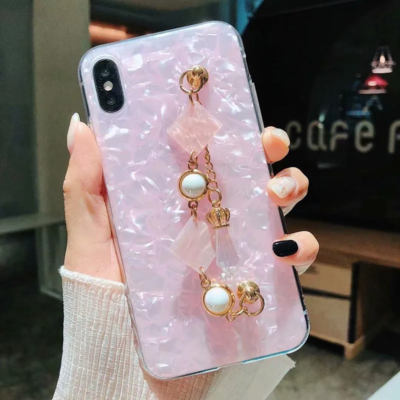 Bling Diamond Chain Tassel Phone Case for iPhone X 7 6 6S 8 Plus Glitter Dream Shell Case for iPhone 6 6s Soft Case Phone Cover
Bling Diamond Chain Tassel Phone Case for iPhone X 7 6 6S 8 Plus Glitter Dream Shell Case for iPhone 6 6s Soft Case Phone Cover