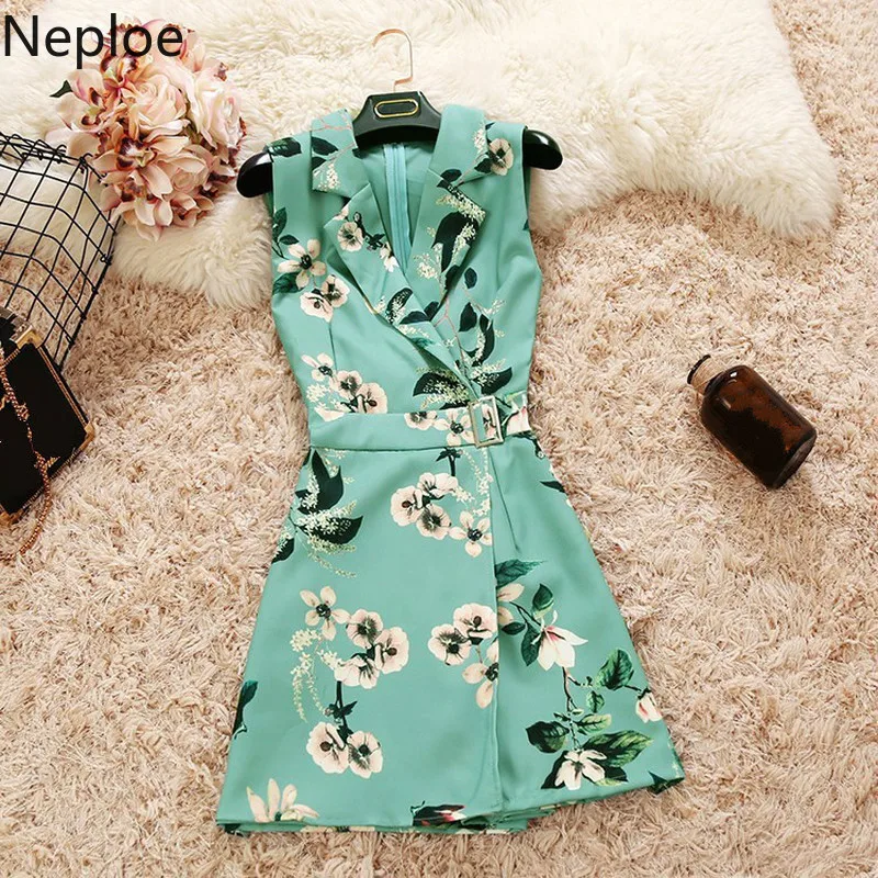 Neploe Retro Floral Print Women Jumpsuits Summer Notched Collar Sleeveless Playsuit Korean Drawstring High Waist Bodysuit 45153
Neploe Retro Floral Print Women Jumpsuits Summer Notched Collar Sleeveless Playsuit Korean Drawstring High Waist Bodysuit 45153