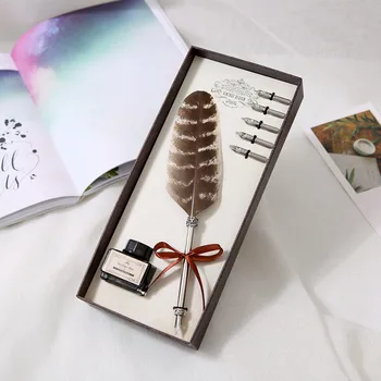 European retro feather pen Writing ink set Stationery business office supplies gift box Graduation gift pen souvenir
European retro feather pen Writing ink set Stationery business office supplies gift box Graduation gift pen souvenir