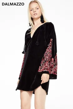 2018 Newest Vintage Woman High Quality V Neck Flare Long Sleeve Loose Mini Short Dress Embroidery Velvet Dresses Vestido
2018 Newest Vintage Woman High Quality V Neck Flare Long Sleeve Loose Mini Short Dress Embroidery Velvet Dresses Vestido