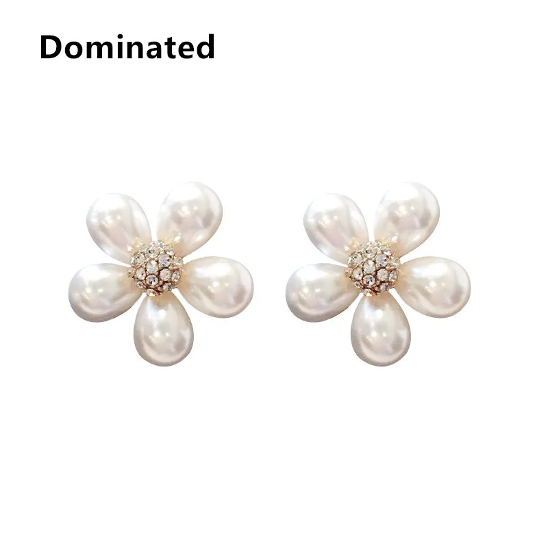 Dominated Fashion Pearls Flowers Earrings Temperament Personality Women Stud Earrings
Dominated Fashion Pearls Flowers Earrings Temperament Personality Women Stud Earrings