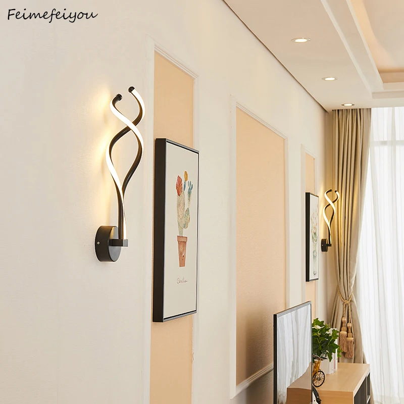 LED wall lamp bedroom bedside lamp Personality creative shaped wall lamp simple modern staircase aisle background wall lamp
LED wall lamp bedroom bedside lamp Personality creative shaped wall lamp simple modern staircase aisle background wall lamp