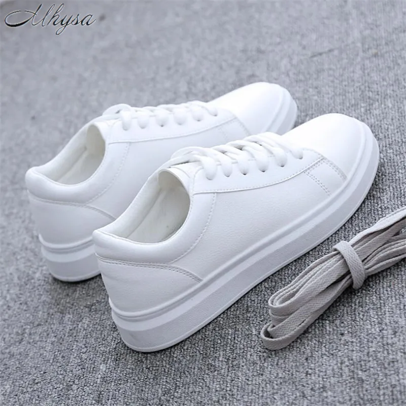 Mhysa 2019 New spring autumn lace-up white shoes woman PU Leather solid color shallow female shoes casual women sneakers S1211
Mhysa 2019 New spring autumn lace-up white shoes woman PU Leather solid color shallow female shoes casual women sneakers S1211
