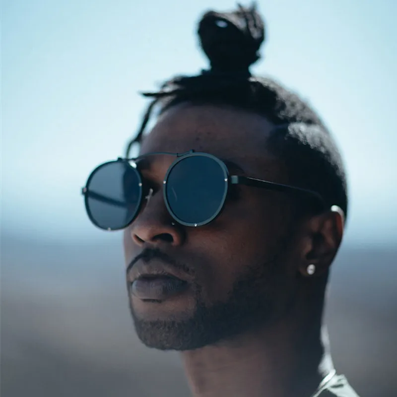 New Luxury Gothic Steampunk Sunglasses Men Women Brand Vintage Retro Round Sunglass Male Mirror Sun Glasses For Men oculos gafas
New Luxury Gothic Steampunk Sunglasses Men Women Brand Vintage Retro Round Sunglass Male Mirror Sun Glasses For Men oculos gafas