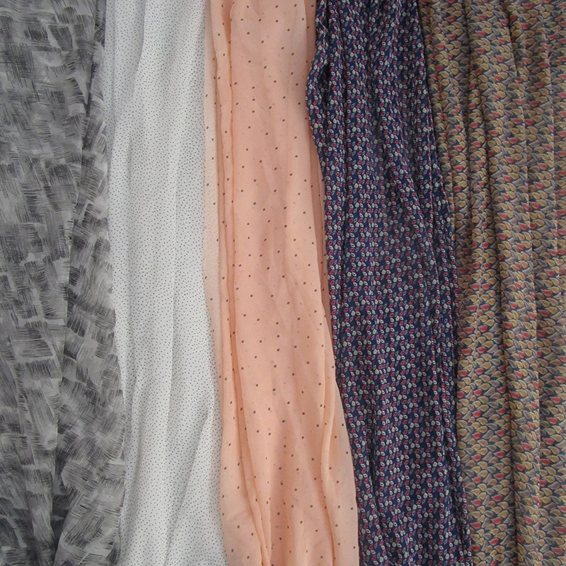1 Piece Chiffon fabric soft fabric for dress lining cloth dot point and leaf printed chiffon fabric
1 Piece Chiffon fabric soft fabric for dress lining cloth dot point and leaf printed chiffon fabric