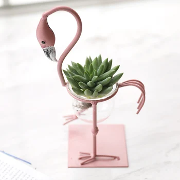 Creative ins wind Home Furnishing Flamingo hydroponic container glass vase green living room decoration decoration
Creative ins wind Home Furnishing Flamingo hydroponic container glass vase green living room decoration decoration