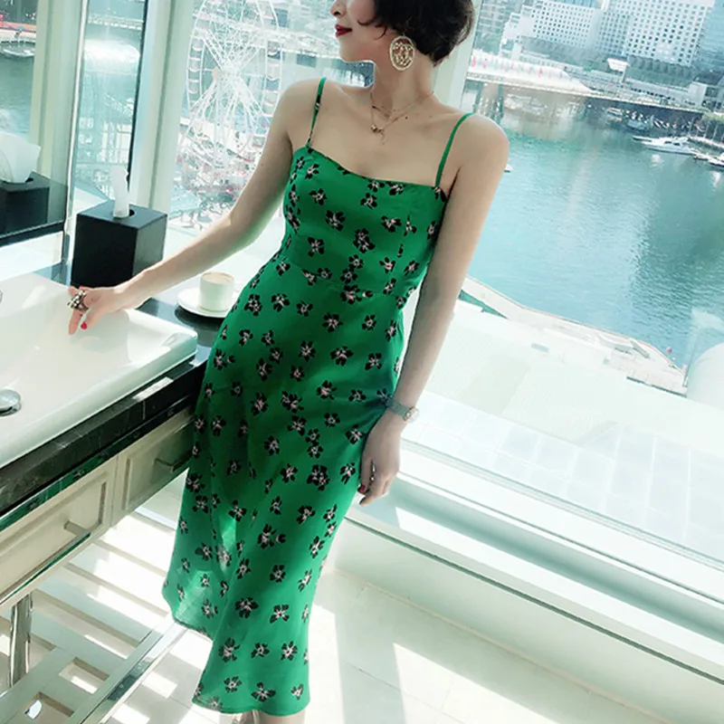 2019 Spring Silk Women dress Satin printed sling Emerald green party dresses Sexy Sleeveless
2019 Spring Silk Women dress Satin printed sling Emerald green party dresses Sexy Sleeveless