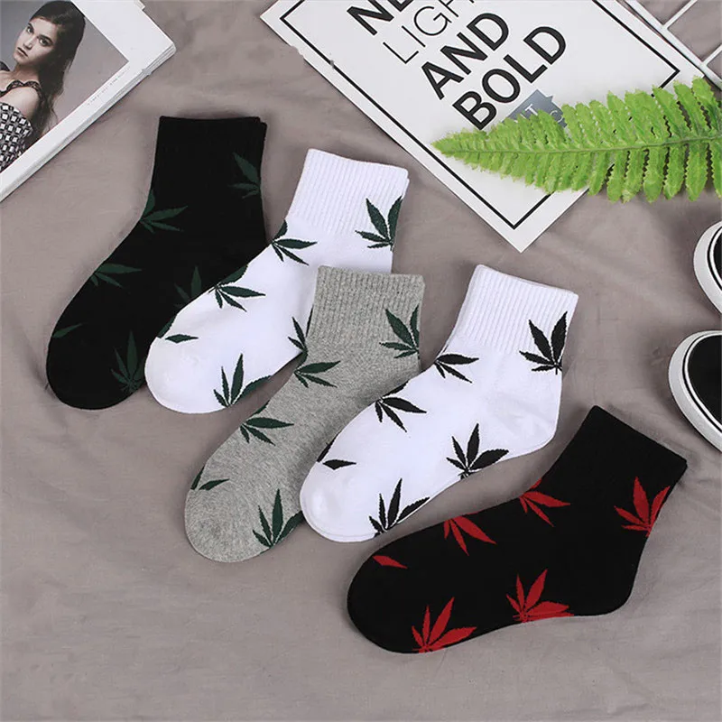 Autumn Socks for women Cotton Harajuku Skateboard Hip Hop Maple Leaf Socks Women's Street Boat Sock for Female Funny Socks 2019
Autumn Socks for women Cotton Harajuku Skateboard Hip Hop Maple Leaf Socks Women's Street Boat Sock for Female Funny Socks 2019
