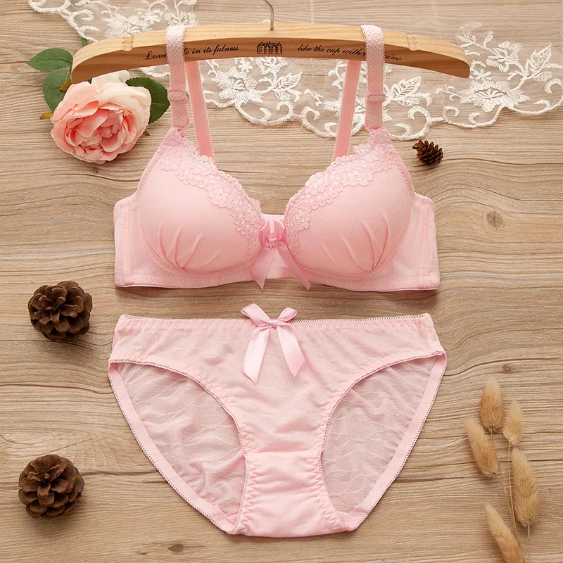 Women Bras B cup Lingerie set With Brief Sexy Lace Embroidery Bra Sets Bowknot Bras
Women Bras B cup Lingerie set With Brief Sexy Lace Embroidery Bra Sets Bowknot Bras