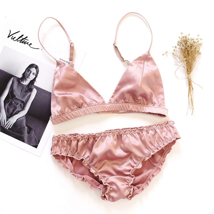 CINOON Sexy Lingerie Wire Free Underwear Thin Cups Bra Set Solid Color Brassier and Panty Comfortable intimate lingerie porno
CINOON Sexy Lingerie Wire Free Underwear Thin Cups Bra Set Solid Color Brassier and Panty Comfortable intimate lingerie porno