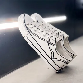 QWEDF 2019 spring and autumn men's vulcanized shoes breathable wild fashion canvas shoes comfortable men's casual shoes G4-68
QWEDF 2019 spring and autumn men's vulcanized shoes breathable wild fashion canvas shoes comfortable men's casual shoes G4-68